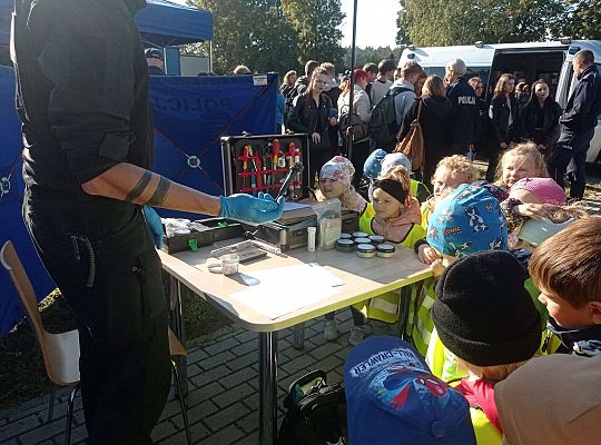 Gr. II Wycieczka do Komendy Powiatowej Policji - "Dzień otwarty"