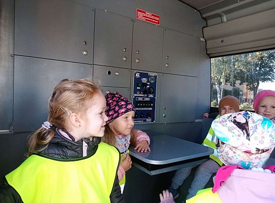 Gr. II Wycieczka do Komendy Powiatowej Policji - "Dzień otwarty"