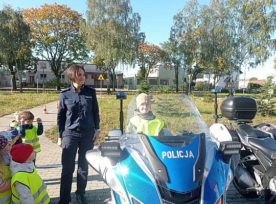 Gr. II Wycieczka do Komendy Powiatowej Policji - "Dzień otwarty"