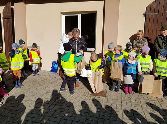 Gr. III i IV Wyjazd do Drętowa oraz rozstrzygnięcie konkursu na budkę dla ptaków