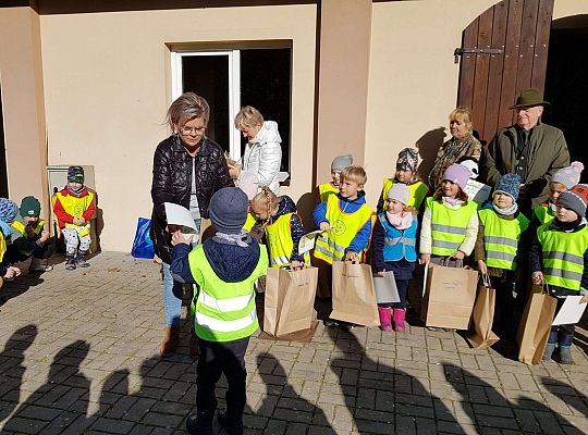 Gr. III i IV Wyjazd do Drętowa oraz rozstrzygnięcie konkursu na budkę dla ptaków