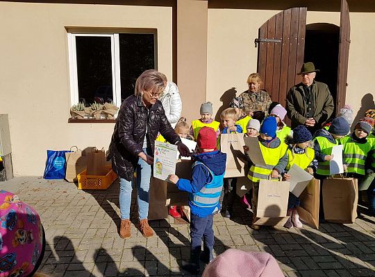 Wycieczka do Drętowa- poznajemy las, pracę leśniczego oraz sokolnika