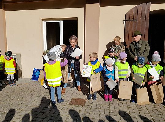 Wycieczka do Drętowa- poznajemy las, pracę leśniczego oraz sokolnika