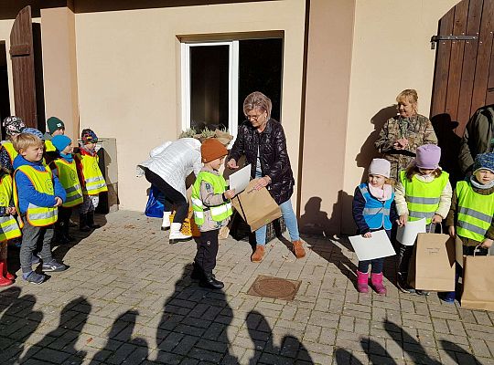 Wycieczka do Drętowa- poznajemy las, pracę leśniczego oraz sokolnika