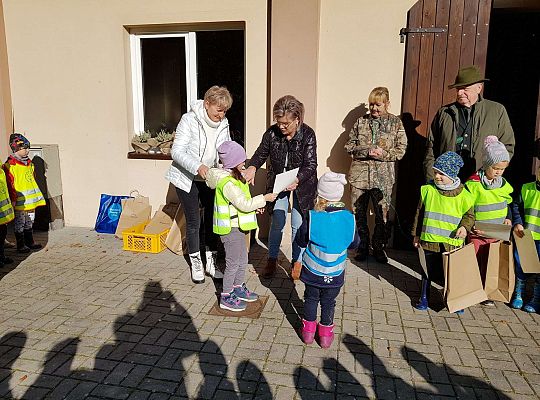 Wycieczka do Drętowa- poznajemy las, pracę leśniczego oraz sokolnika