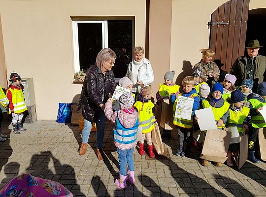 Wycieczka do Drętowa- poznajemy las, pracę leśniczego oraz sokolnika