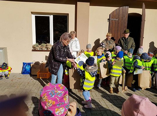 Wycieczka do Drętowa- poznajemy las, pracę leśniczego oraz sokolnika