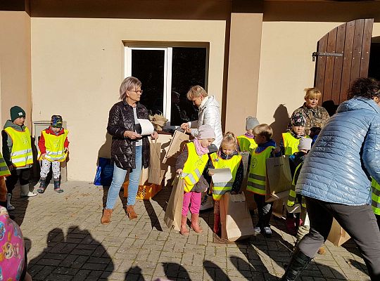 Wycieczka do Drętowa- poznajemy las, pracę leśniczego oraz sokolnika