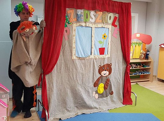 Teatrzyk pt. "Waśnie i baśnie"