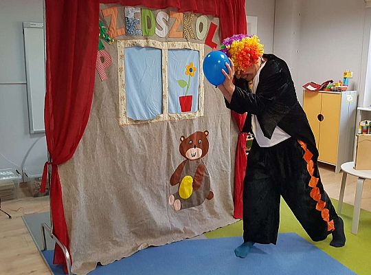 Teatrzyk pt. "Waśnie i baśnie"