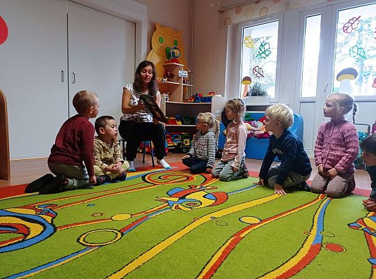 Gr. II Mama Stasia czyta dzieciom - "Być jak tygrys"