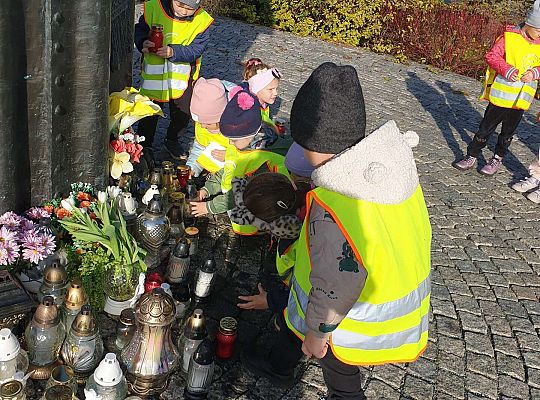 Gr. III Czcimy pamięć o tych co odeszli