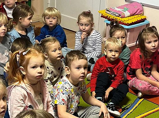 Gr. I i II Teatrzyk "Księżniczka na ziarnku grochu"