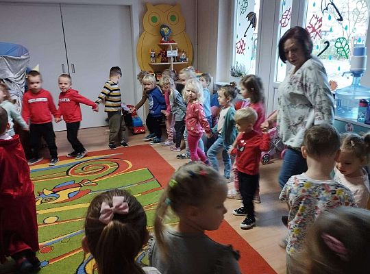 Gr. I i II Teatrzyk "Księżniczka na ziarnku grochu"