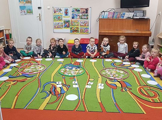 Gr. II Bawimy się w Króla i Królową