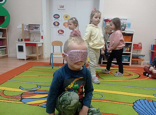 Gr. II Bawimy się w Króla i Królową