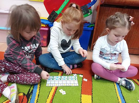 Gr. II Bawimy się w Króla i Królową