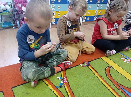 Gr. II Bawimy się w Króla i Królową