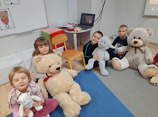 Gr . IV Dzień Pluszowego Misia