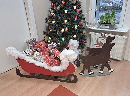 Gr. II Stroimy choinkę