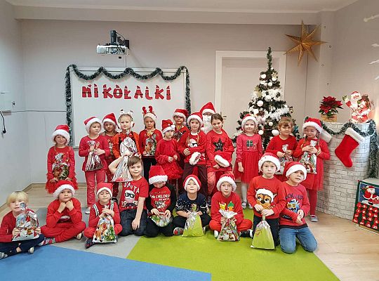 Gr. IV Mikołajki oraz imieniny Mikołaja