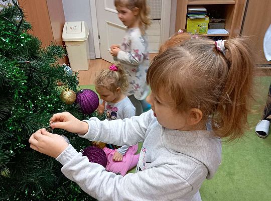 Gr. I Stroimy choinkę