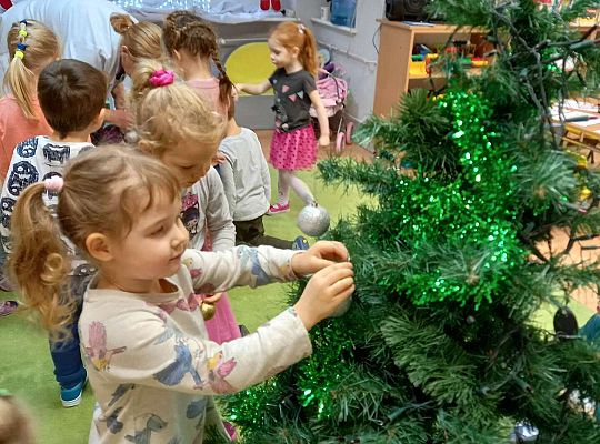 Gr. I Stroimy choinkę