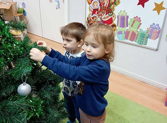 Gr. I Stroimy choinkę