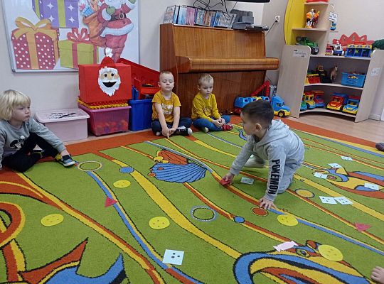 Gr. II Lubimy rozdawać prezenty