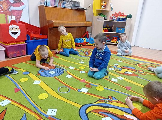 Gr. II Lubimy rozdawać prezenty