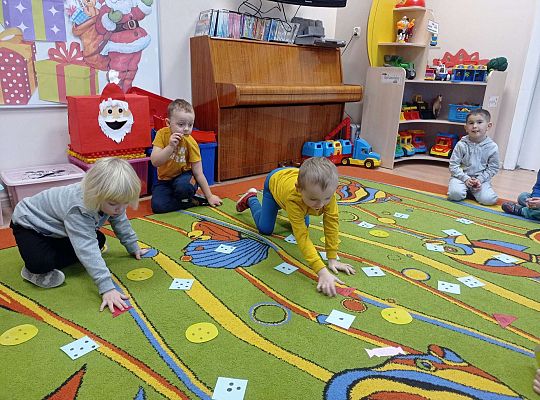 Gr. II Lubimy rozdawać prezenty