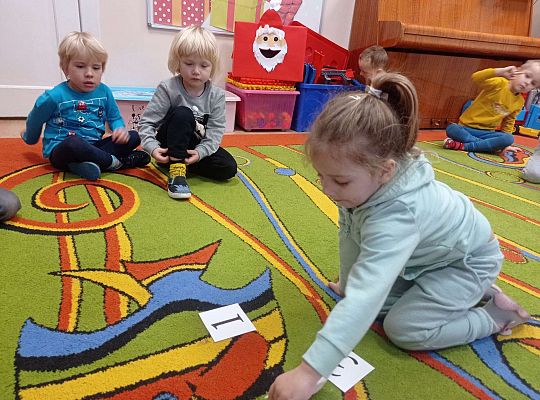 Gr. II Lubimy rozdawać prezenty