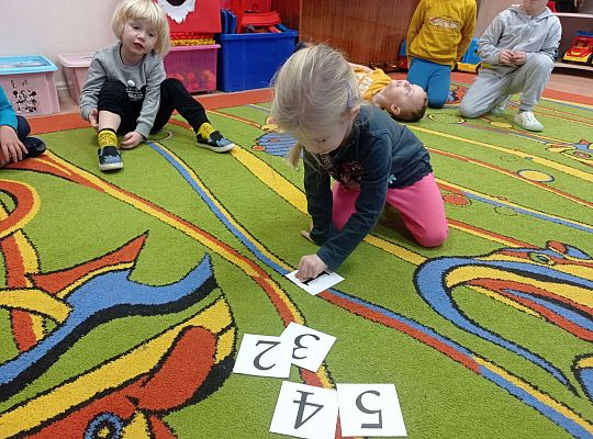 Gr. II Lubimy rozdawać prezenty