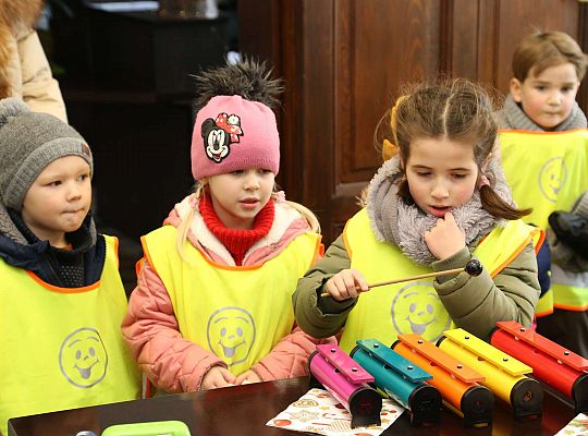 Ala gra pastorałkę