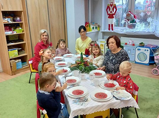 Gr. I Świąteczne życzenia oraz wspólna Wigilia.