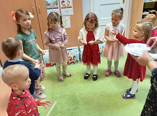 Gr. I Świąteczne życzenia oraz wspólna Wigilia.