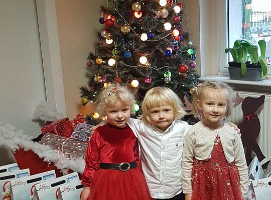 Gr. II Świąteczne życzenia oraz wspólna Wigilia