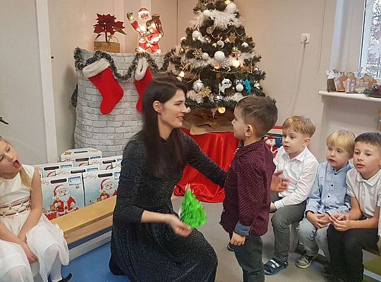 Gr. II Świąteczne życzenia oraz wspólna Wigilia