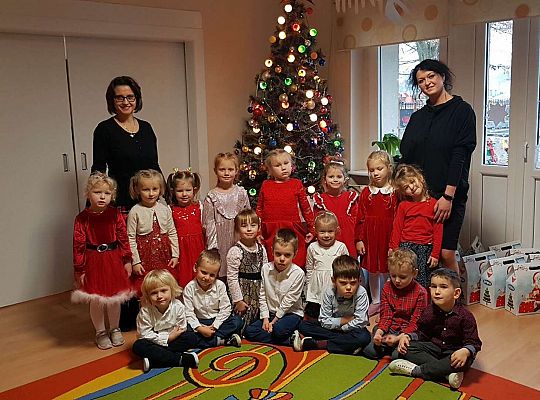 Gr. II Świąteczne życzenia oraz wspólna Wigilia