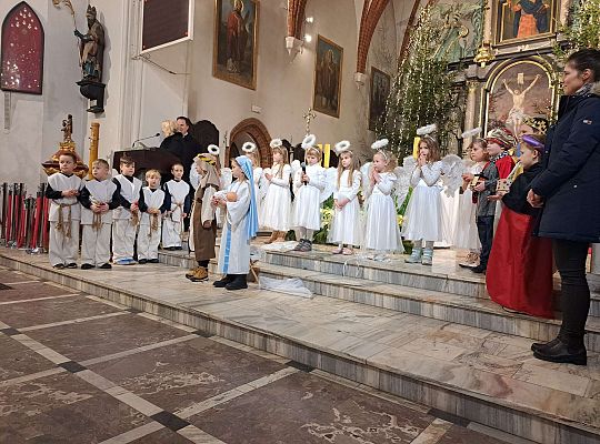 Podziękowania dla dzieci za występ