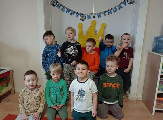 Jubilat z kolegami z grupy