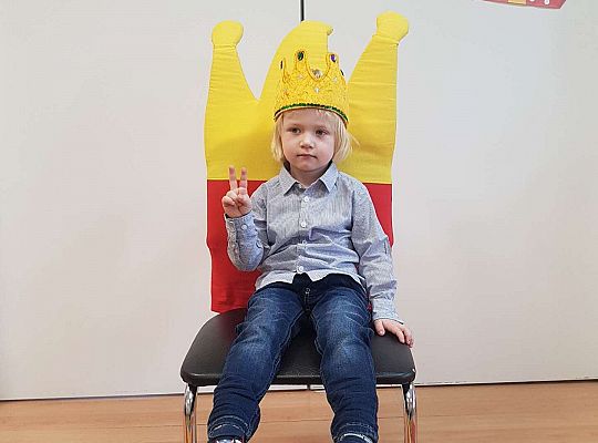 Jubilat sieci na tronie