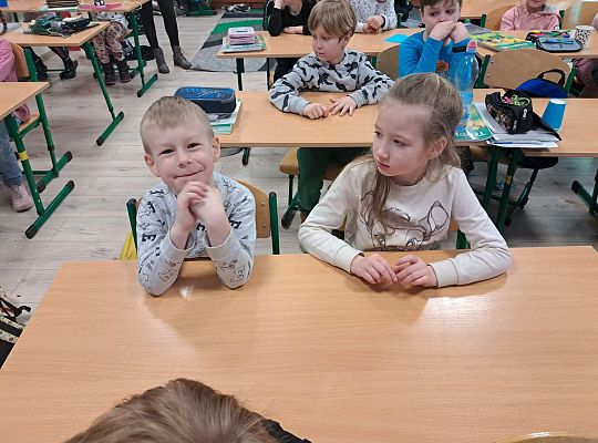 Badamy jak to jest siedzieć  w ławce szkolnej