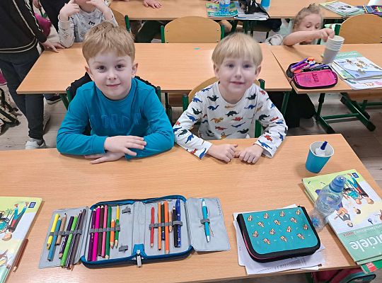 Badamy jak to jest siedzieć  w ławce szkolnej