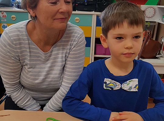 Babcia z przedszkolakiem