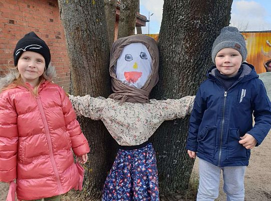 Dziewczynki z marzanną