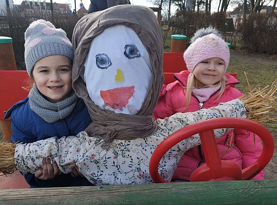 Dziewczynki z marzanną