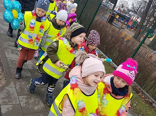 Dzieci idą  żegnać Marzanne