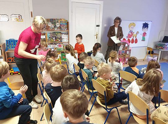 Autorka wśród dzieci