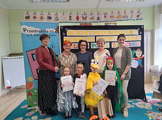 Dzieci biorące udział w konkursie